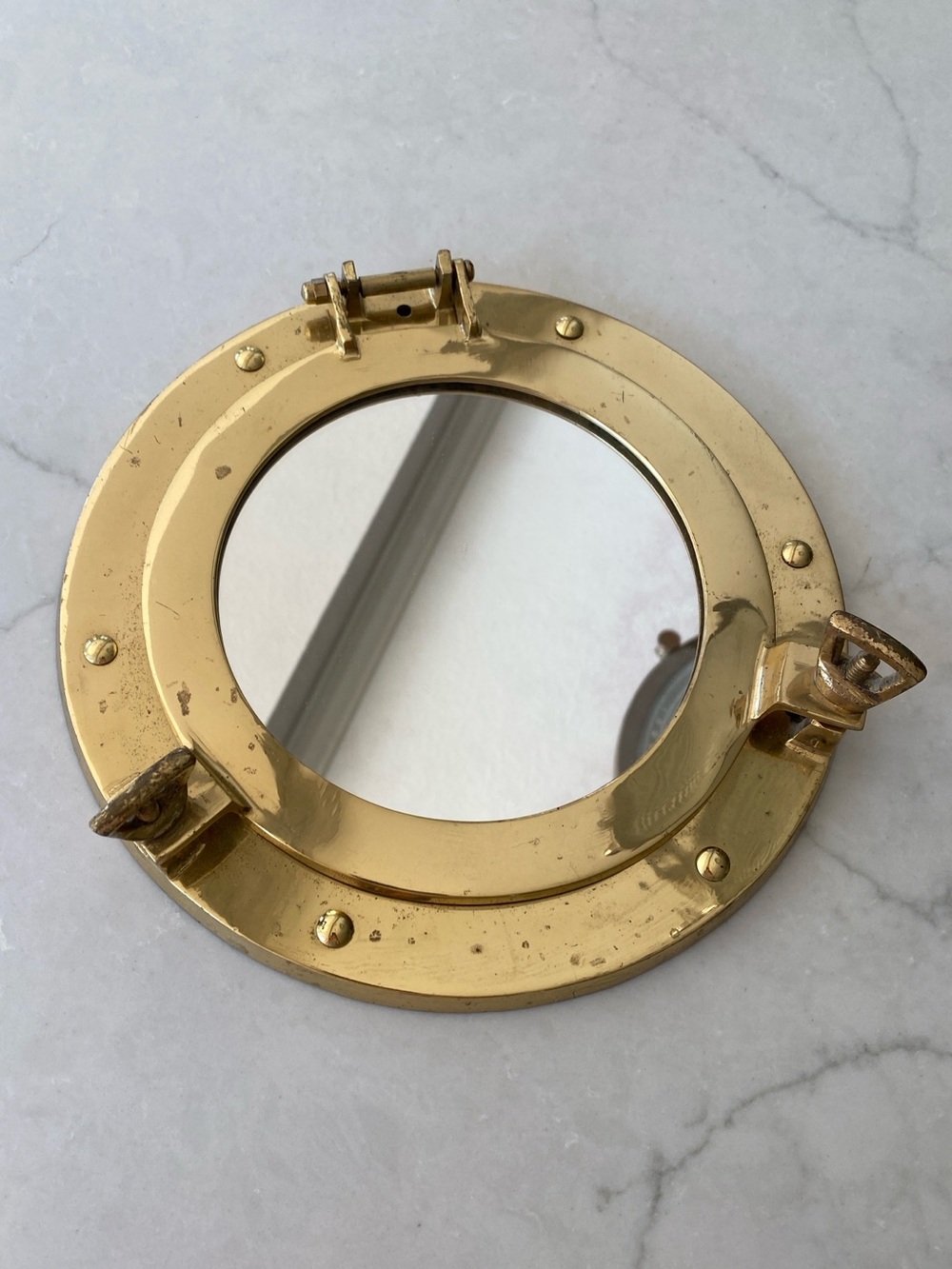 Nautical-Style Round Wall Mirror in Gold Porthole Navy